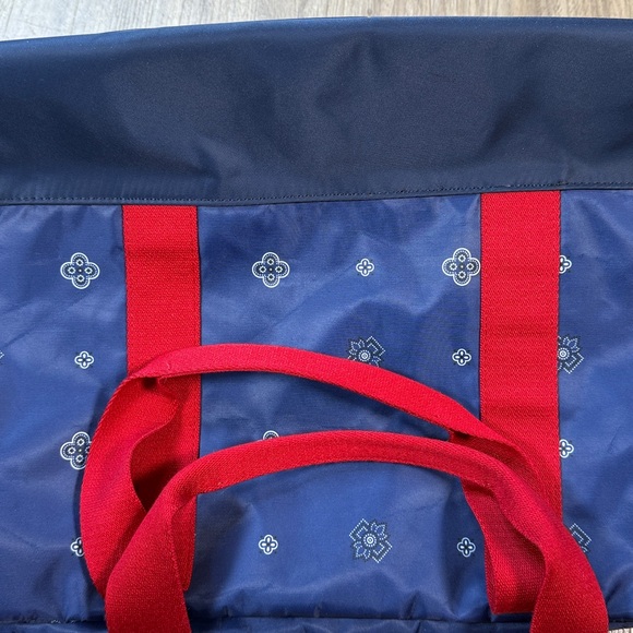 Stylish Navy and Red Unisex Duffel Bag - Picture 12 of 13